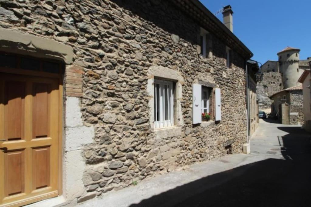 Petit Appartement Confortable Châteaubourg Екстериор снимка